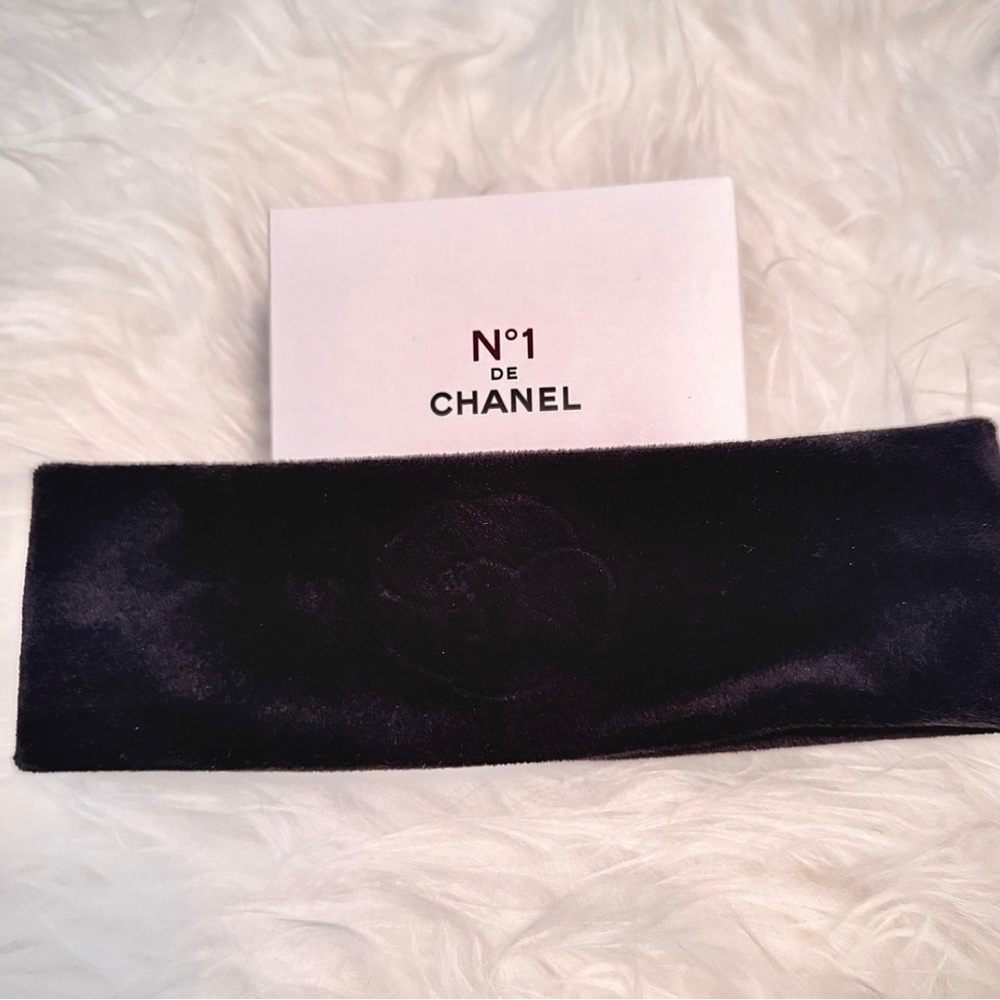GWP: No. 1 de CHANEL GRWM Black Velvet Headband